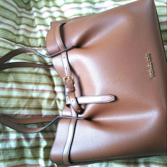 Michael kors Tote - Picture 5 of 8